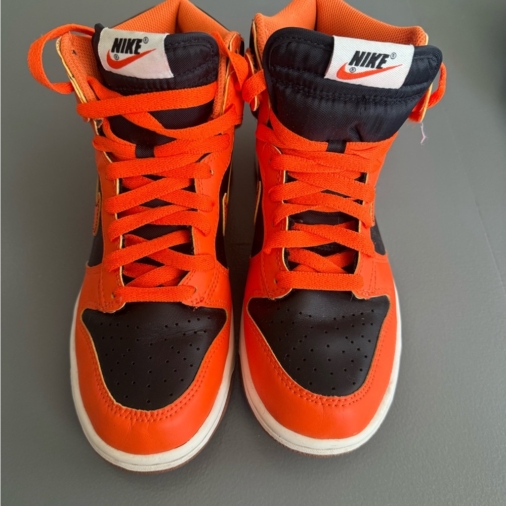 NIKE DUNK HIGH “HALLOWEEN" 6.5Y - Orange and Black